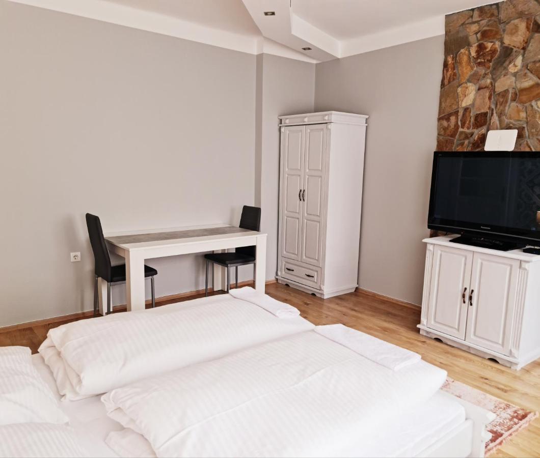 Huerrem Apartman Έγκερ Εξωτερικό φωτογραφία